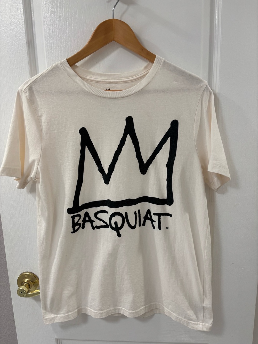 Jean-Michel Basquiat Crown Print Graphic Tee T-Shirt in Off-White and Black